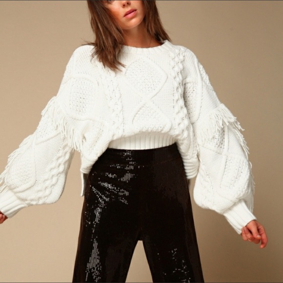 Line Dot Jasper White Fringe Cableknit 